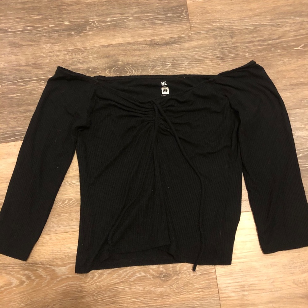 PacSun Tie Long Sleeve Crop Top